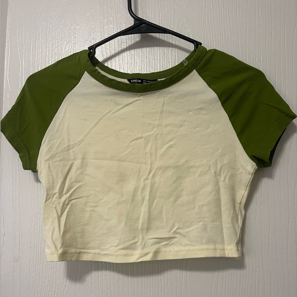 Crop top t-shirt